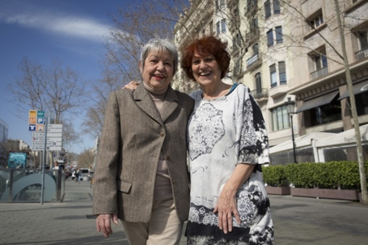 Elisa Serna (a l'esquerra) amb Julia León a Barcelona el 2016