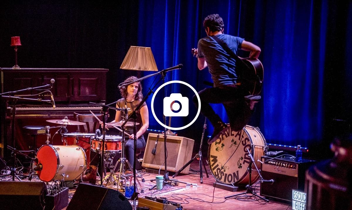 Escuchando Elefantes 