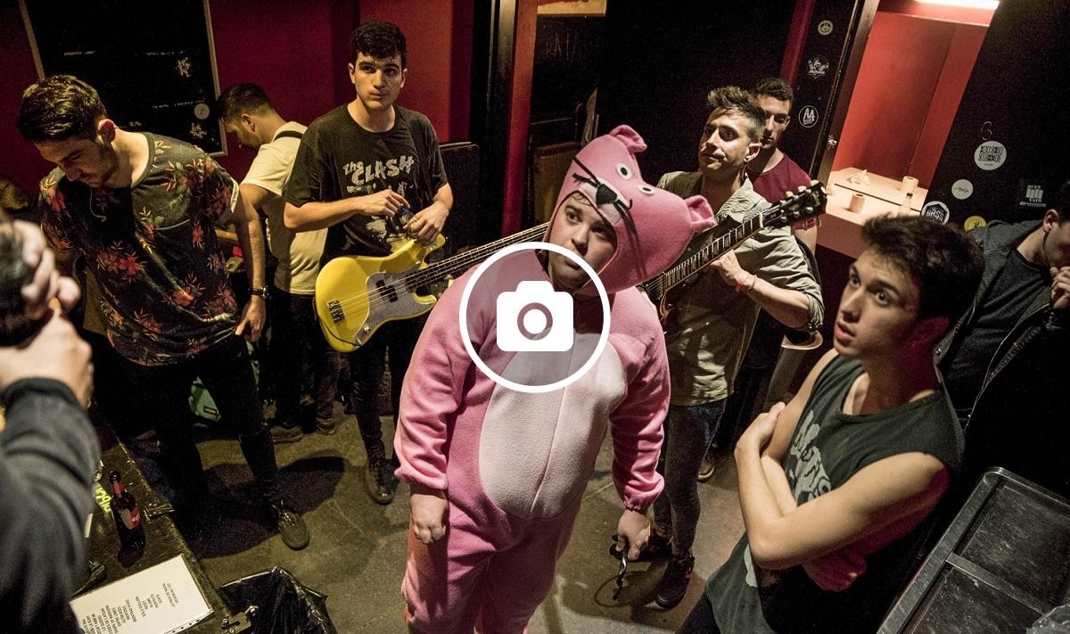 Bipolar al backstage de la 2 d'Apolo