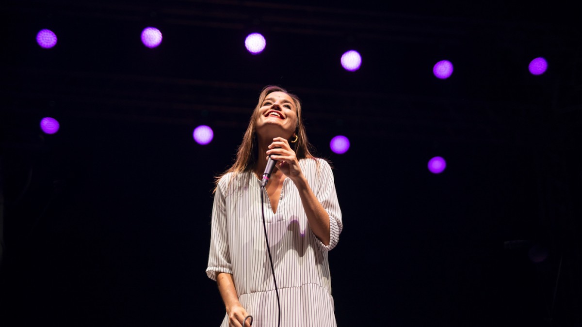 Judit Neddermann va guanyar el Premi Cerveri 2018 per la lletra de la cançó 