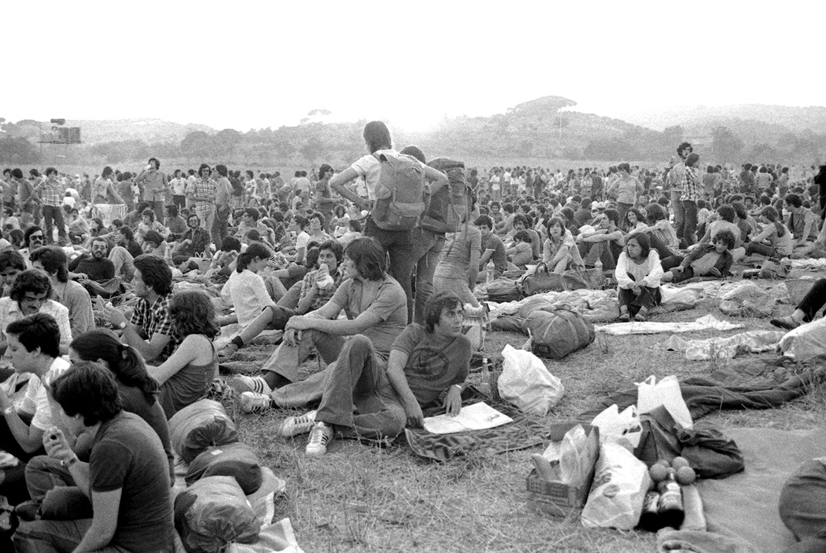 El públic al Pla d’en Sala a les Sis Hores de l’any 1977