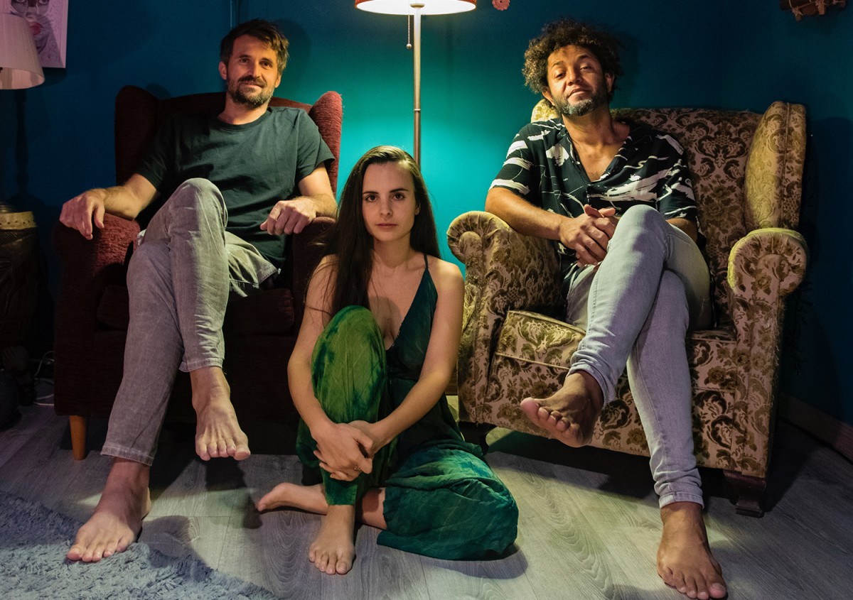 Andrea Motis amb Christoph Mallinger i Zé Luis Nascimento 