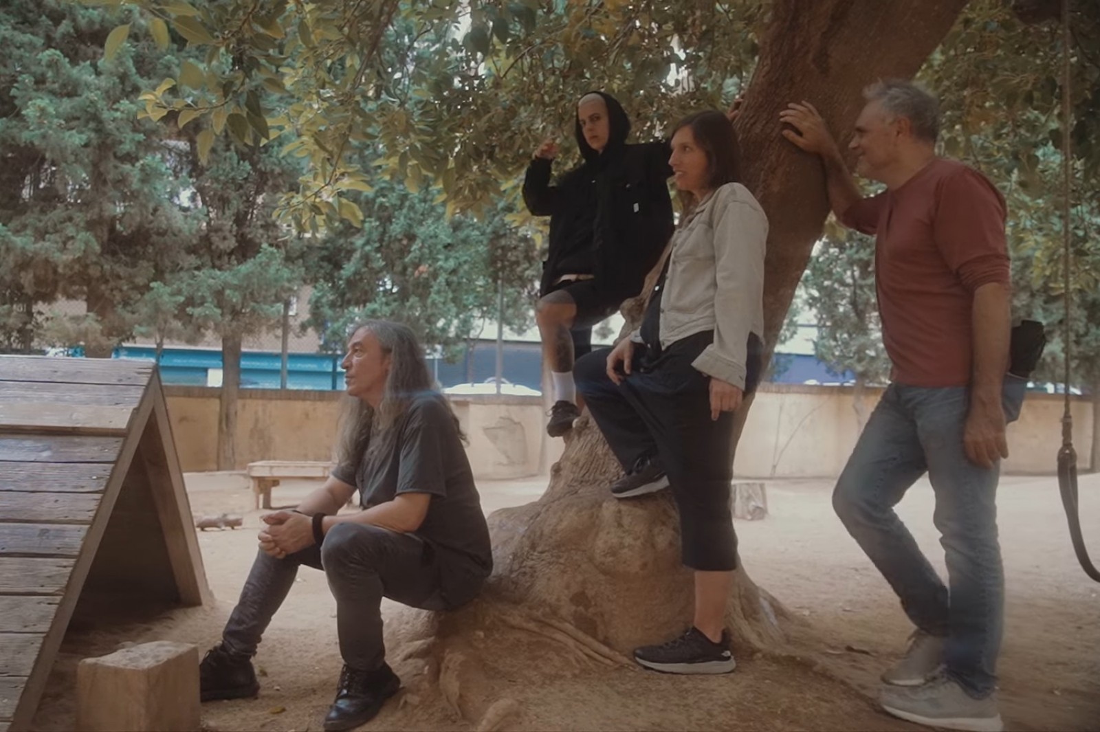 Sopa de Cabra amb Clara Peya i Anaïs Vila