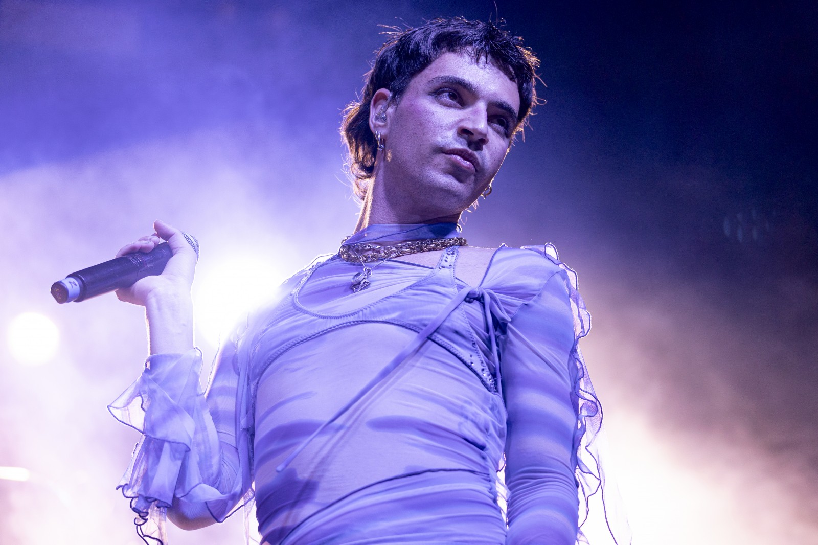 Ferran Pi, un dels tres membres de Fades, en directe