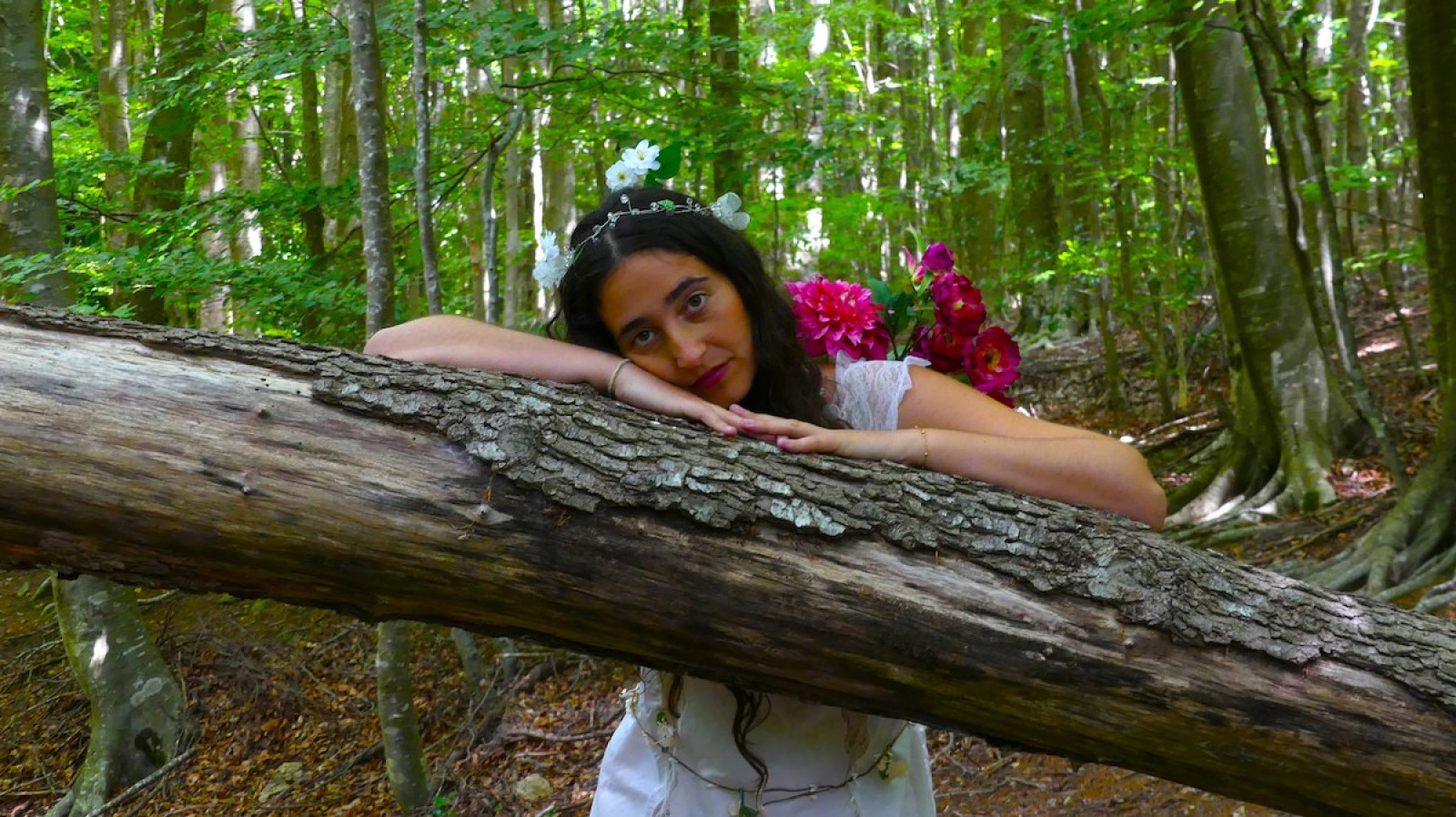 Marta Shanti canta als boscs, la muntanya, els rius i la mar en el seu segon disc