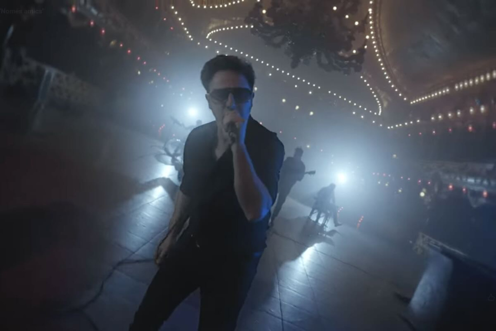 Mishima a La Paloma al videoclip «Només amics»