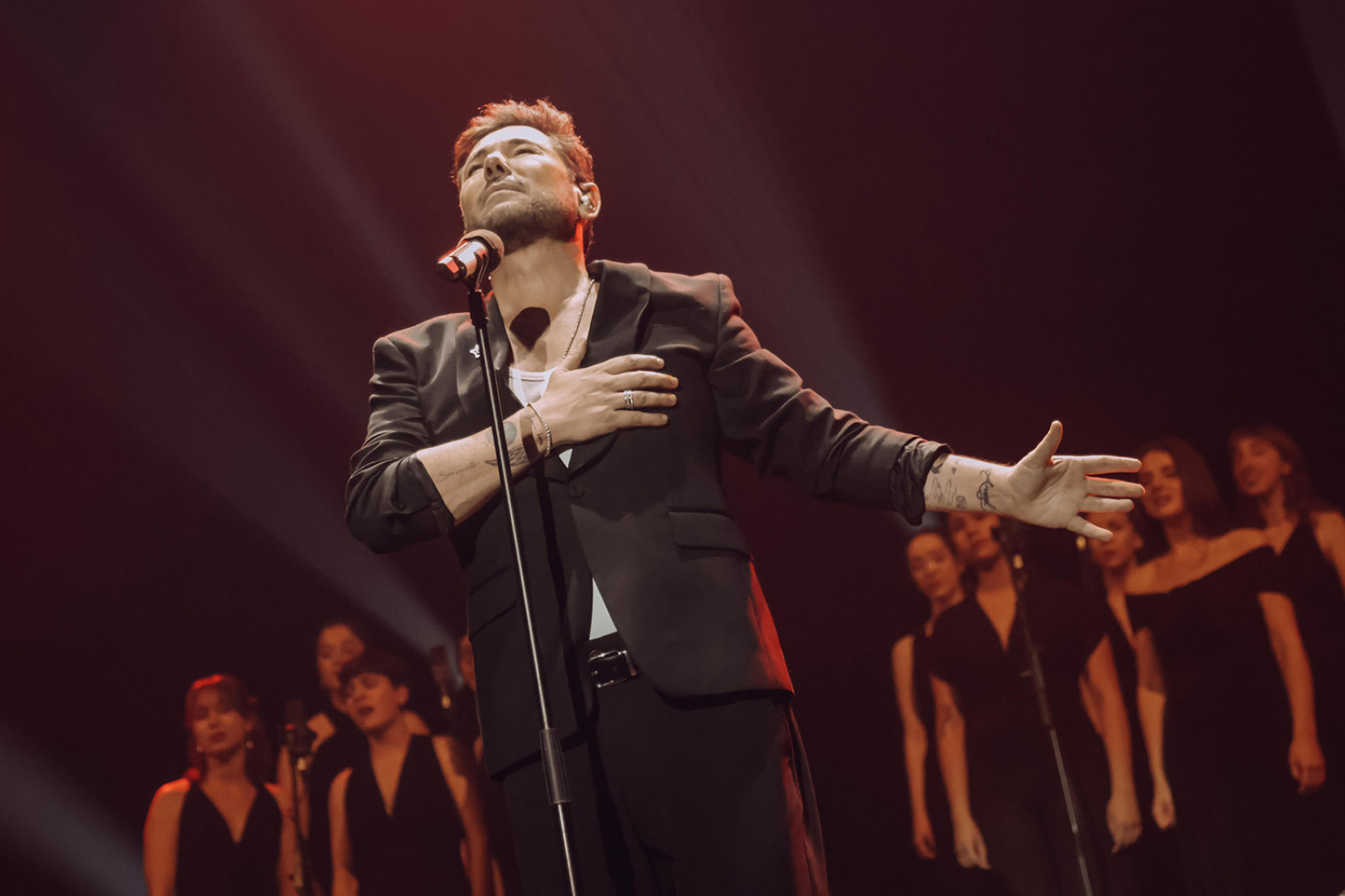Miguel Poveda amb el Cor Geriona a l’Auditori de Girona