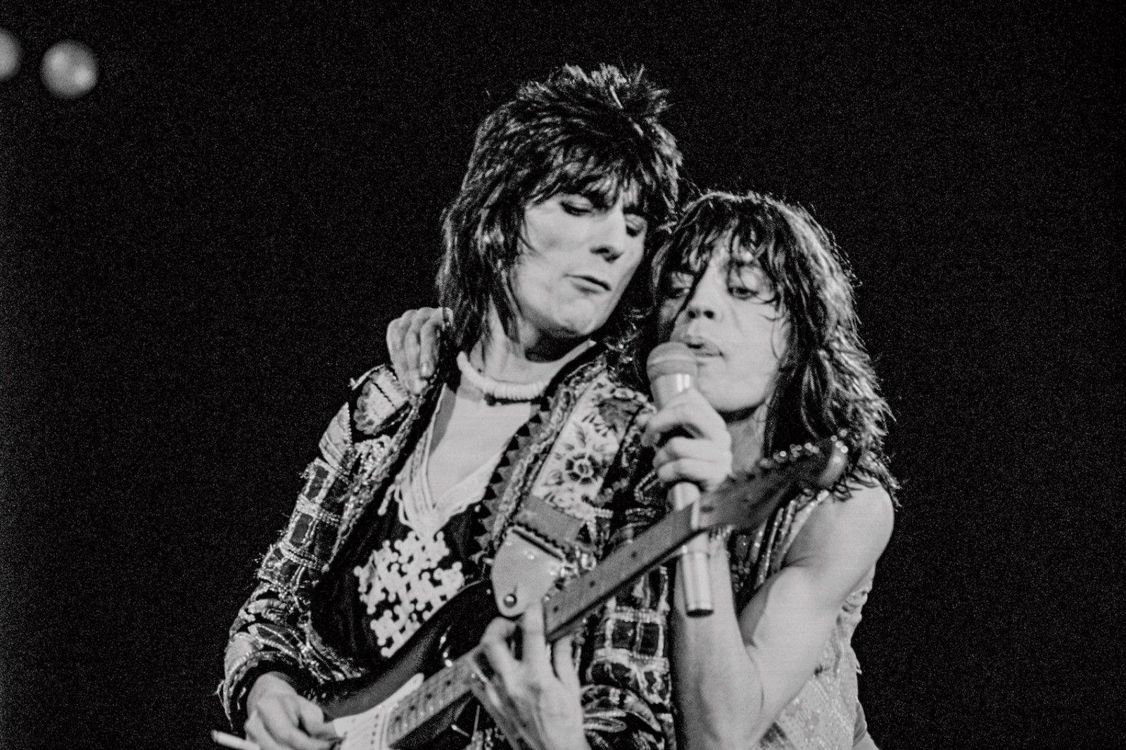 Ron Wood i Mick Jagger, l’11 de juny de 1976 a la plaça de toros Monumental de Barcelona