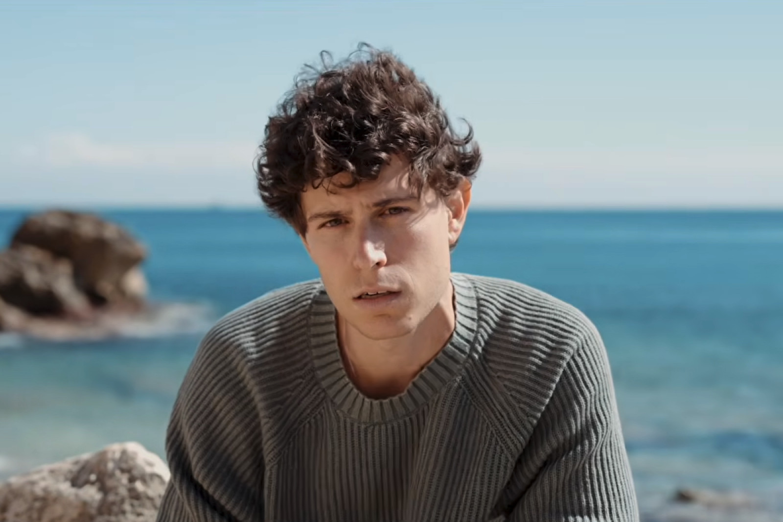 Roger Padrós al clip «Per tu»