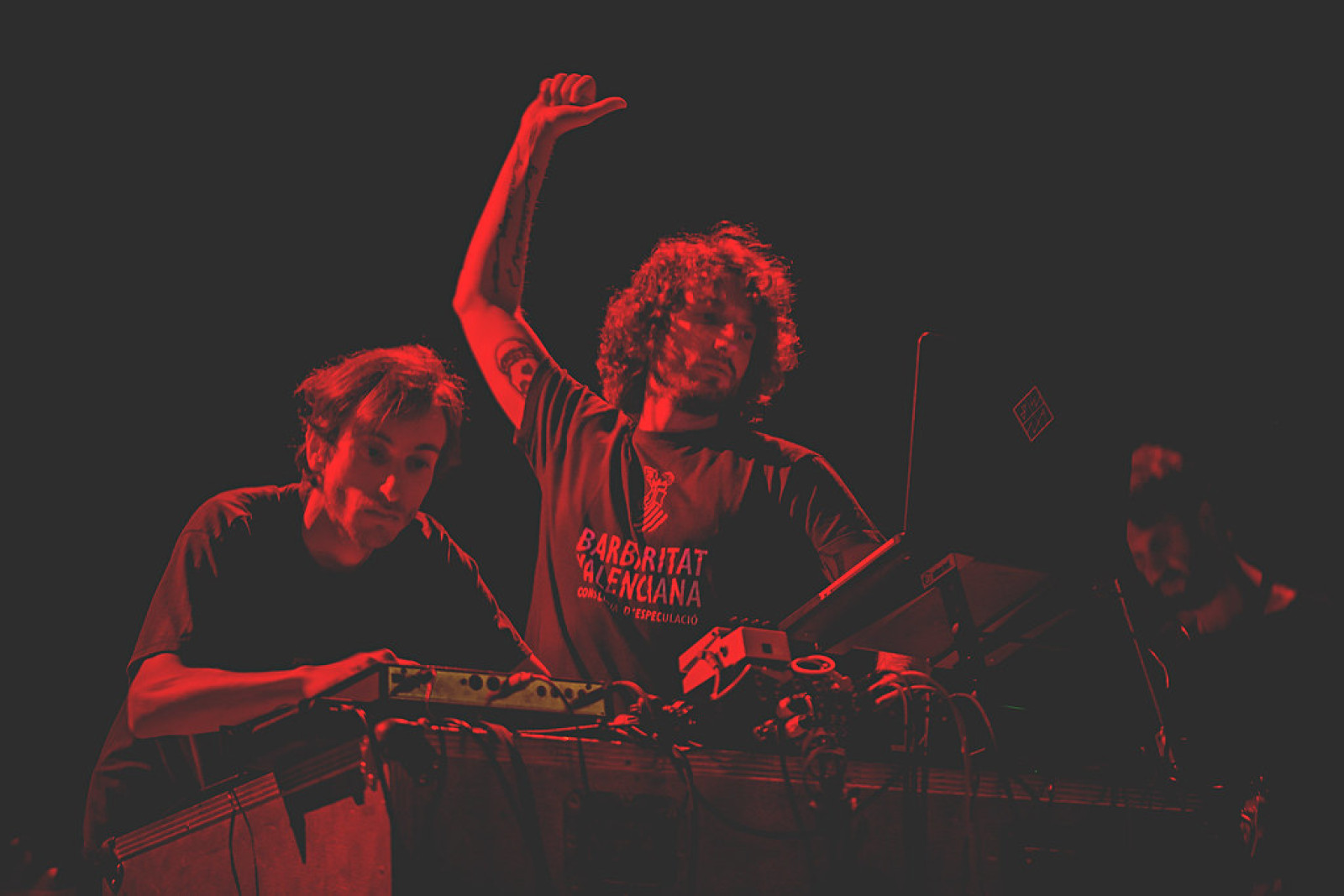 We Are Not Brothers al Palau de la Música de València